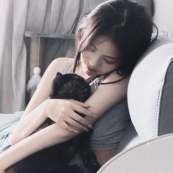 奇异贤伴黑色天使封面